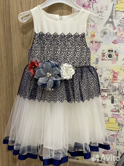 Платье праздничное