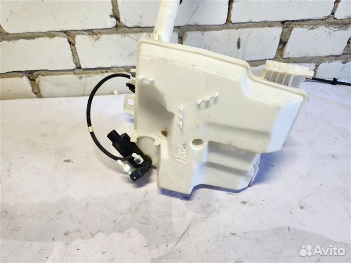 Бачок омывателя переднего стекла Ford Focus 3 2013