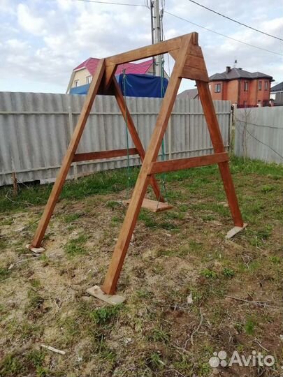 Детские качели уличные