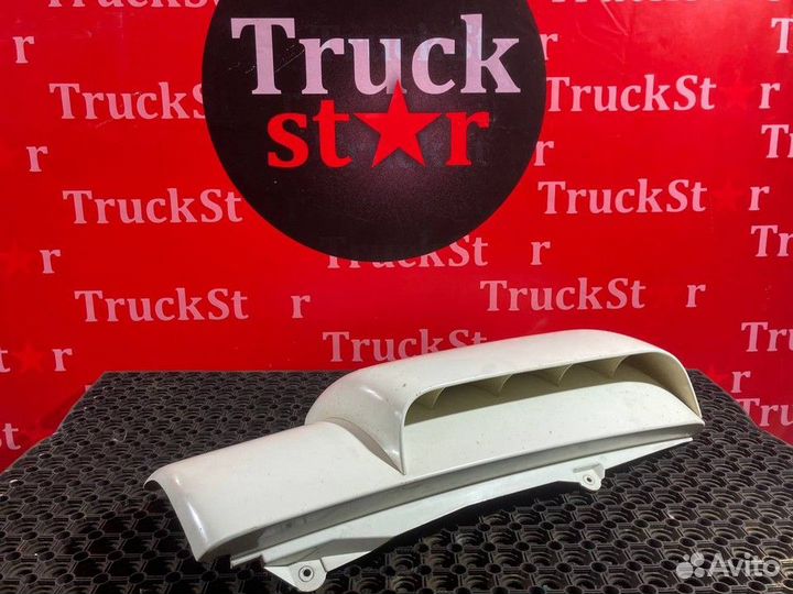 Дефлектор кабины левый