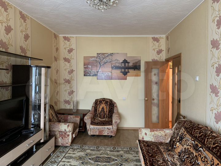 2-к. квартира, 52 м², 5/5 эт.