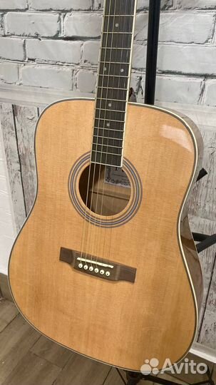 Гитара акустическая
