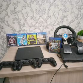 Игровая приставка ps4