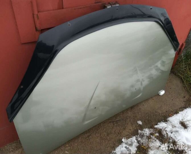 Капот renault sandero 1