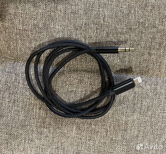 Кабель lightning aux