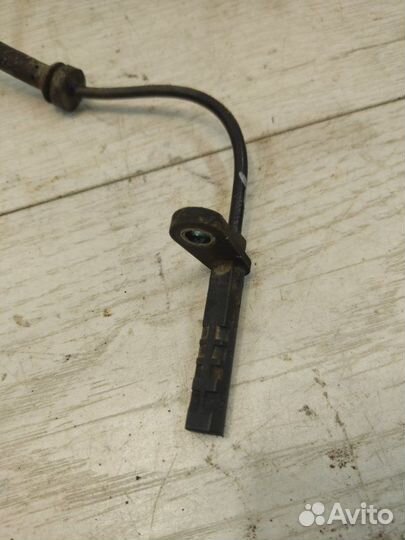 Датчик abs передний правый Mercedes Sprinter W909