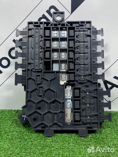 Блок предохранителей передний Mercedes-Benz