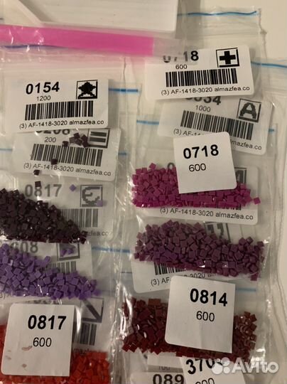 Стразы квадратные от алмазной мозаики