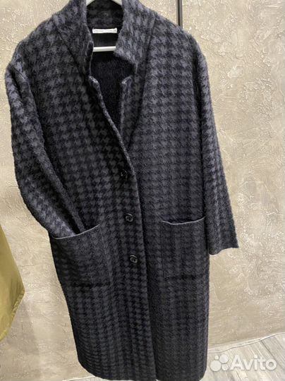 Пальто женское состояние нового