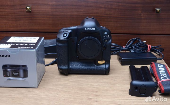 Canon 1Ds Body (Полный кадр) + Canon EF 50mm STM