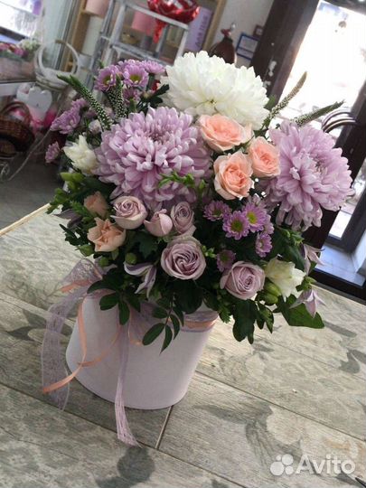 Цветы в шляпной коробке, доставка