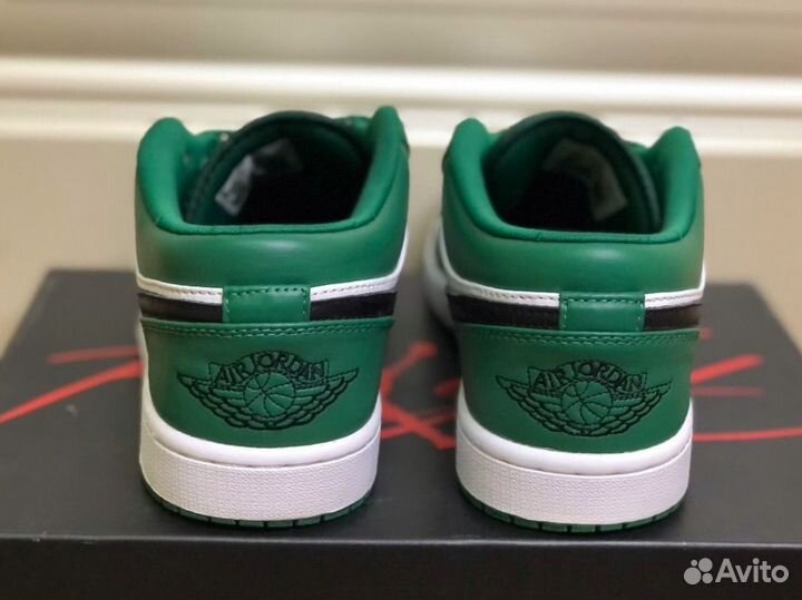 Кроссовки Air Jordan 1 Low 'Pine Green' Оригинал