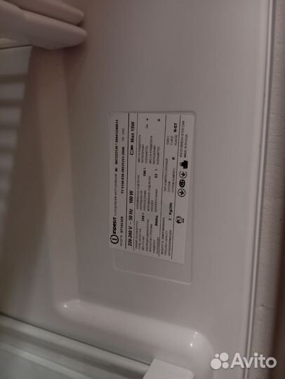 Холодильник Indesit