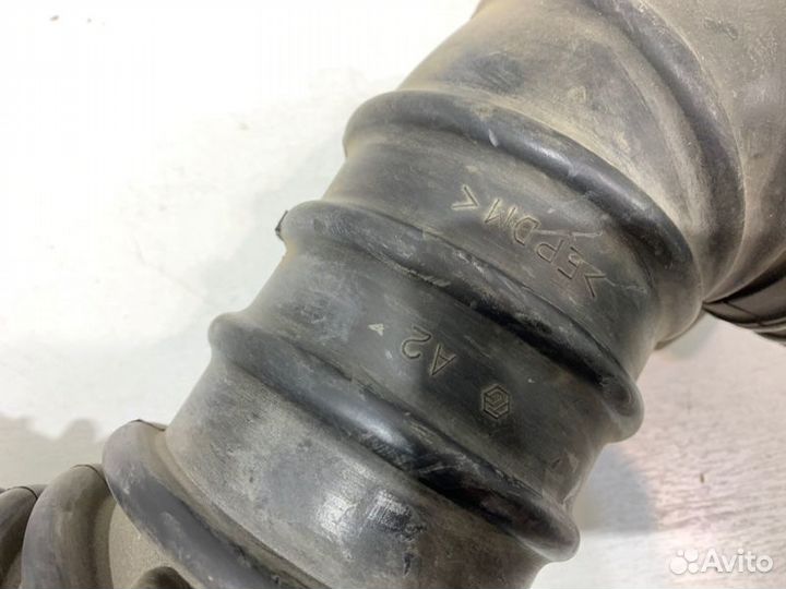 Патрубок воздушного фильтра передний Toyota Land