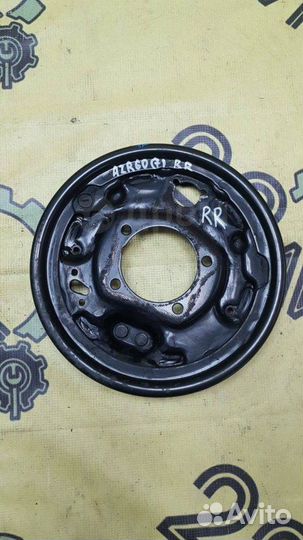 Щиток тормозного механизма задний правый Toyota