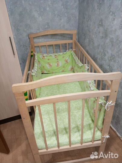 Продам детскую кроватку