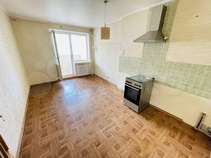 2-к. квартира, 70 м², 6/6 эт.