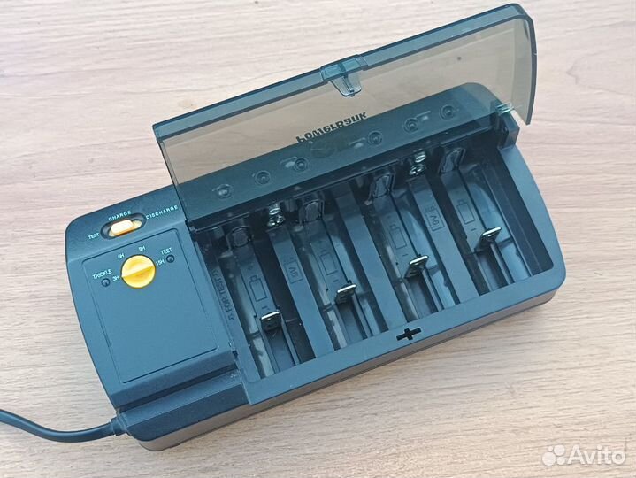 Зарядное устройство GP PowerBank S320