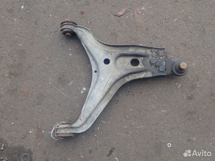 Рычаг подвески Audi 80 (B4), 1991