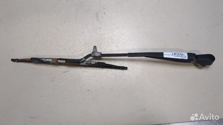 Щеткодержатель Hyundai Santa Fe, 2004