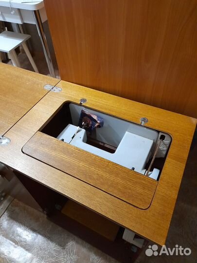 Швейная машина Чайка 2