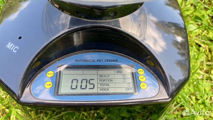 Автокормушка для собак и кошек