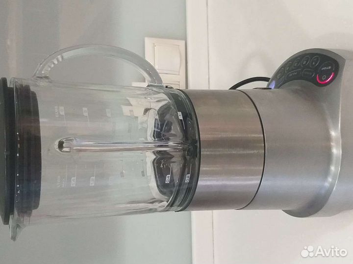 Блендер bork b700