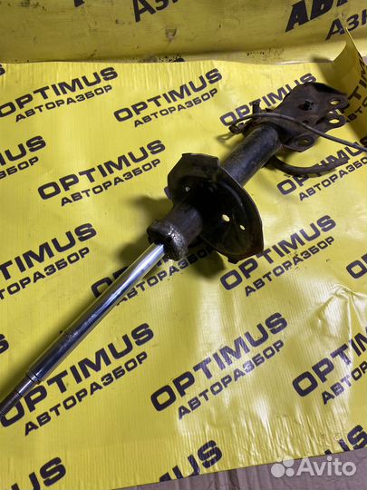 Стойка передняя левая Toyota Probox