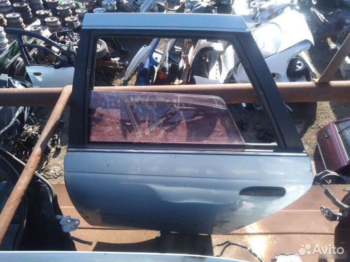 Дверь Ford Taurus 2