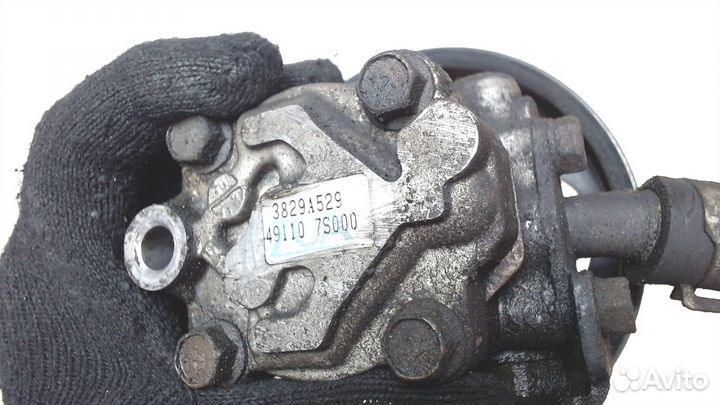 Гур Nissan Armada, 2004