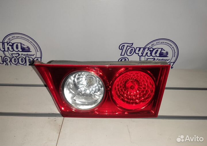 Фонарь правый в крышку багажника Honda Accord 7