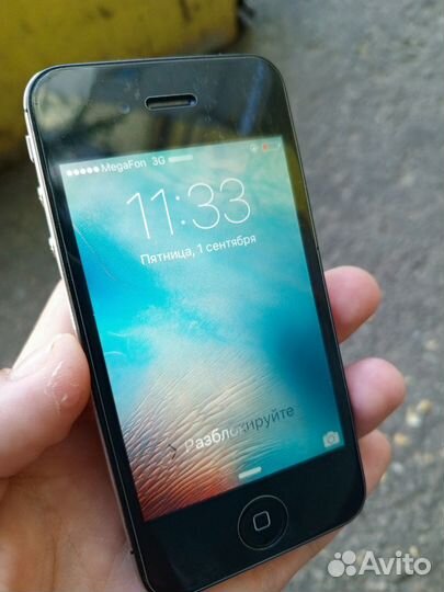 Телефон iPhone 4s