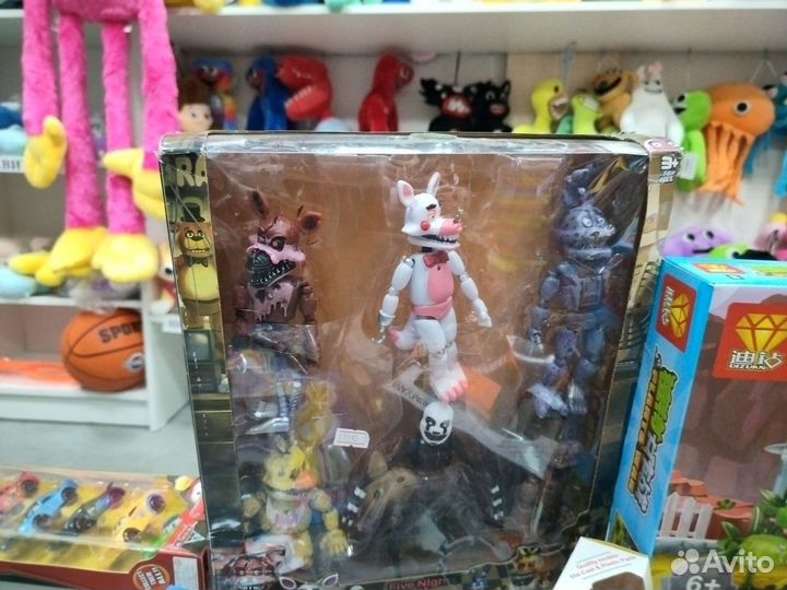 Фнаф 4 игрушки