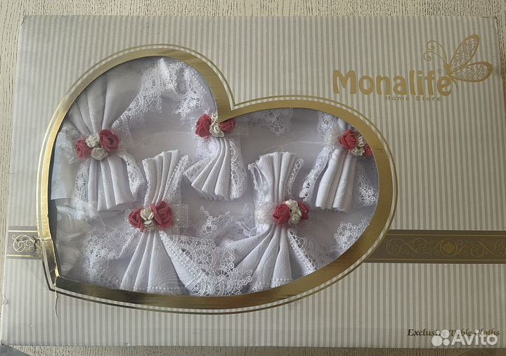 Скатерть с салфетками