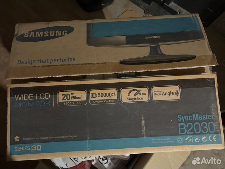 Монитор Samsung