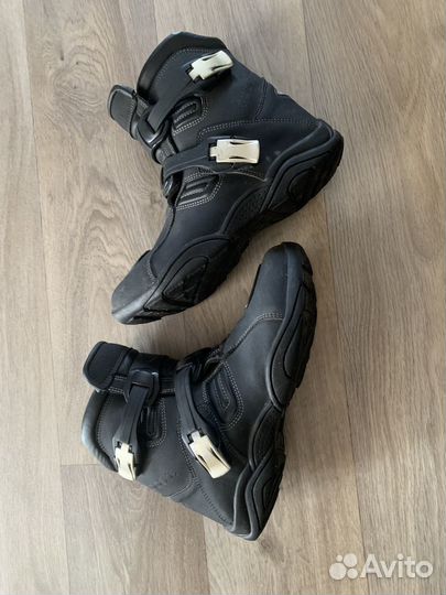 Мотоботы hipora