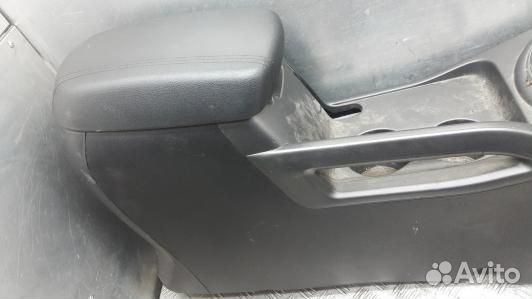 Подлокотник центральный KIA sportage 3 (2BL19IX01)