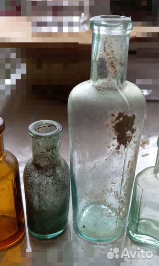 Старинные бутылки