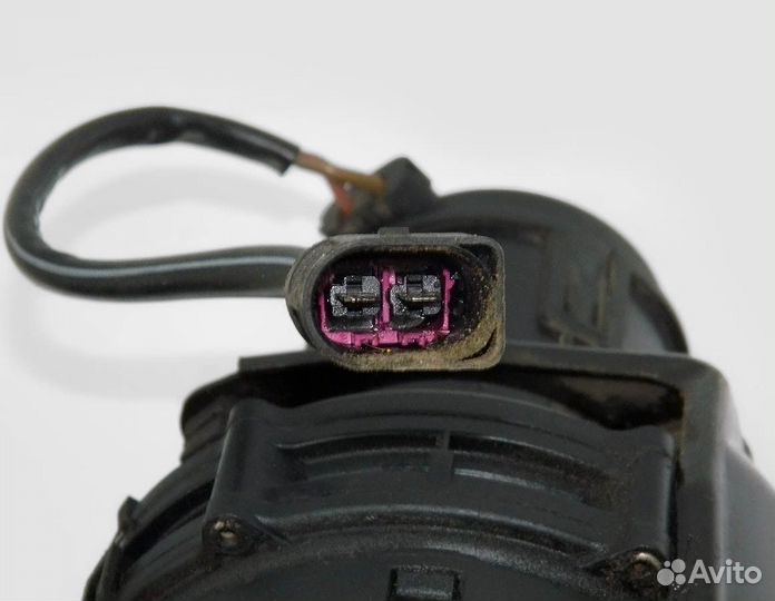 Насос вторичного воздуха Audi A8 6.0 V12 2001г