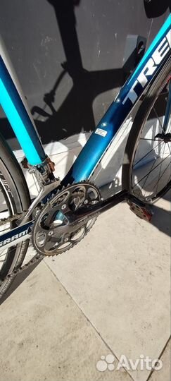 Карбоновый шоссейный велосипед trek astana