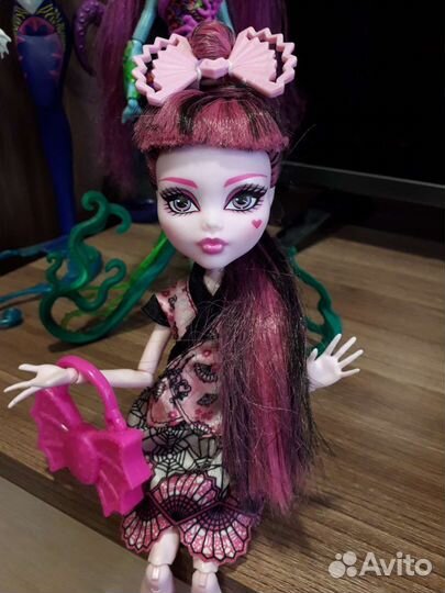 Кукла Монстер Хай Дракулаура