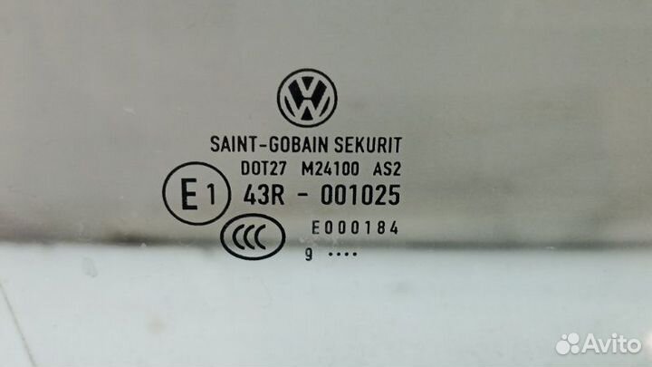 Стекло двери переднее правое Volkswagen Tiguan 5N1