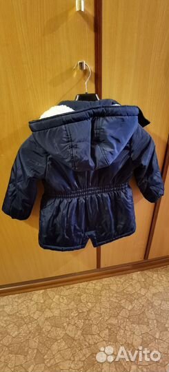 Продам зимнюю куртку на девочку