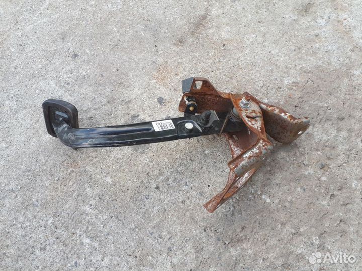 Педаль тормоза АКПП Hyundai Solaris 1