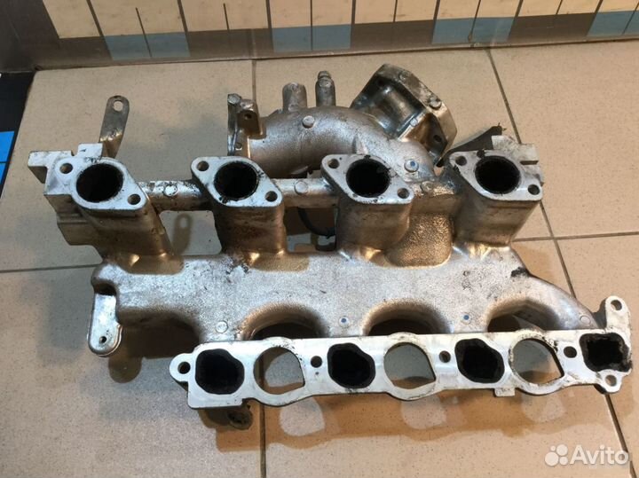 Коллектор впускной Митсубиси L200 (KB) 2006-2016