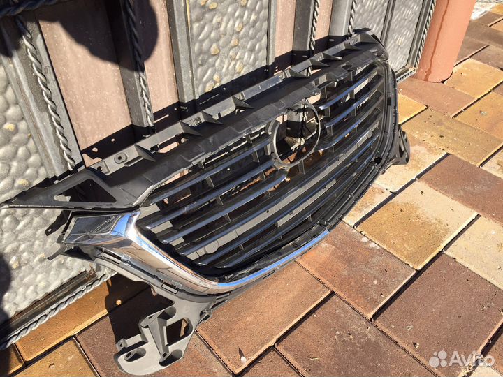 Решетка радиатора mazda 3