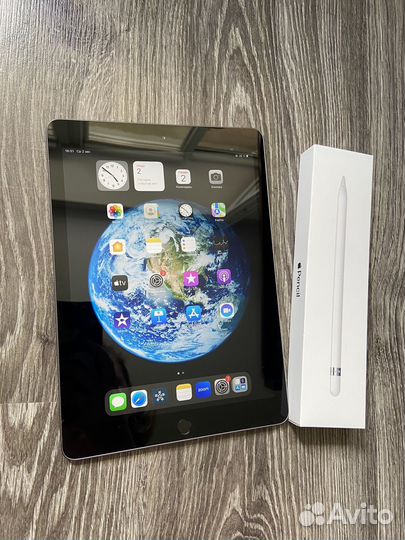 Планшет Apple iPad 32Gb 2018 + Apple pencil 1