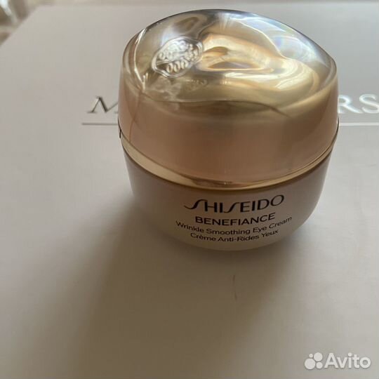 Shiseido крем для глаз