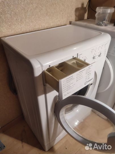 Стиральная машина indesit