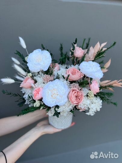 Букеты из стабилизированных цветов и сухоцветов